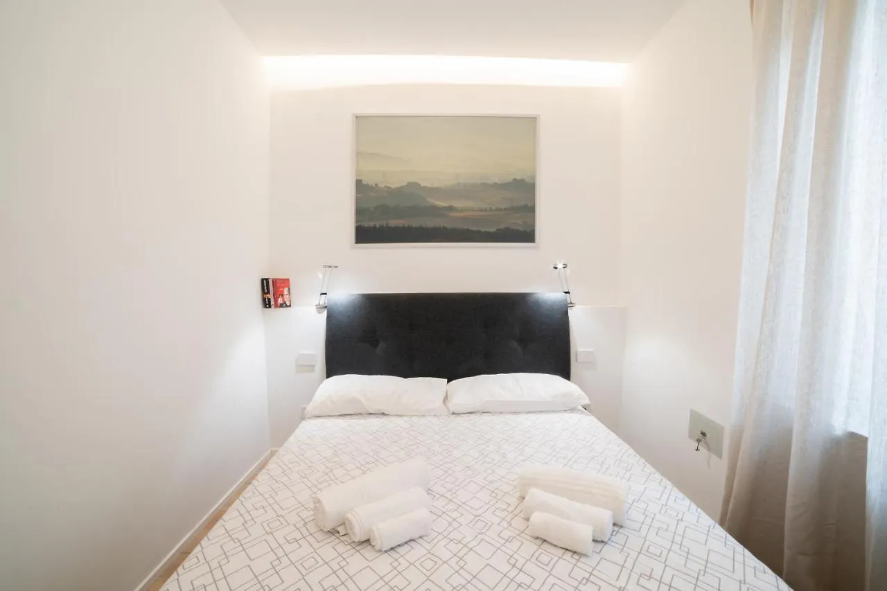 Navigli-Centro-Universita, Amazing New Apartment Milan