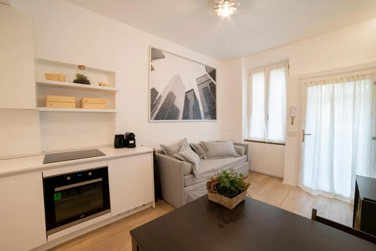 Navigli-Centro-Universita, Amazing New Apartment Milan Italy